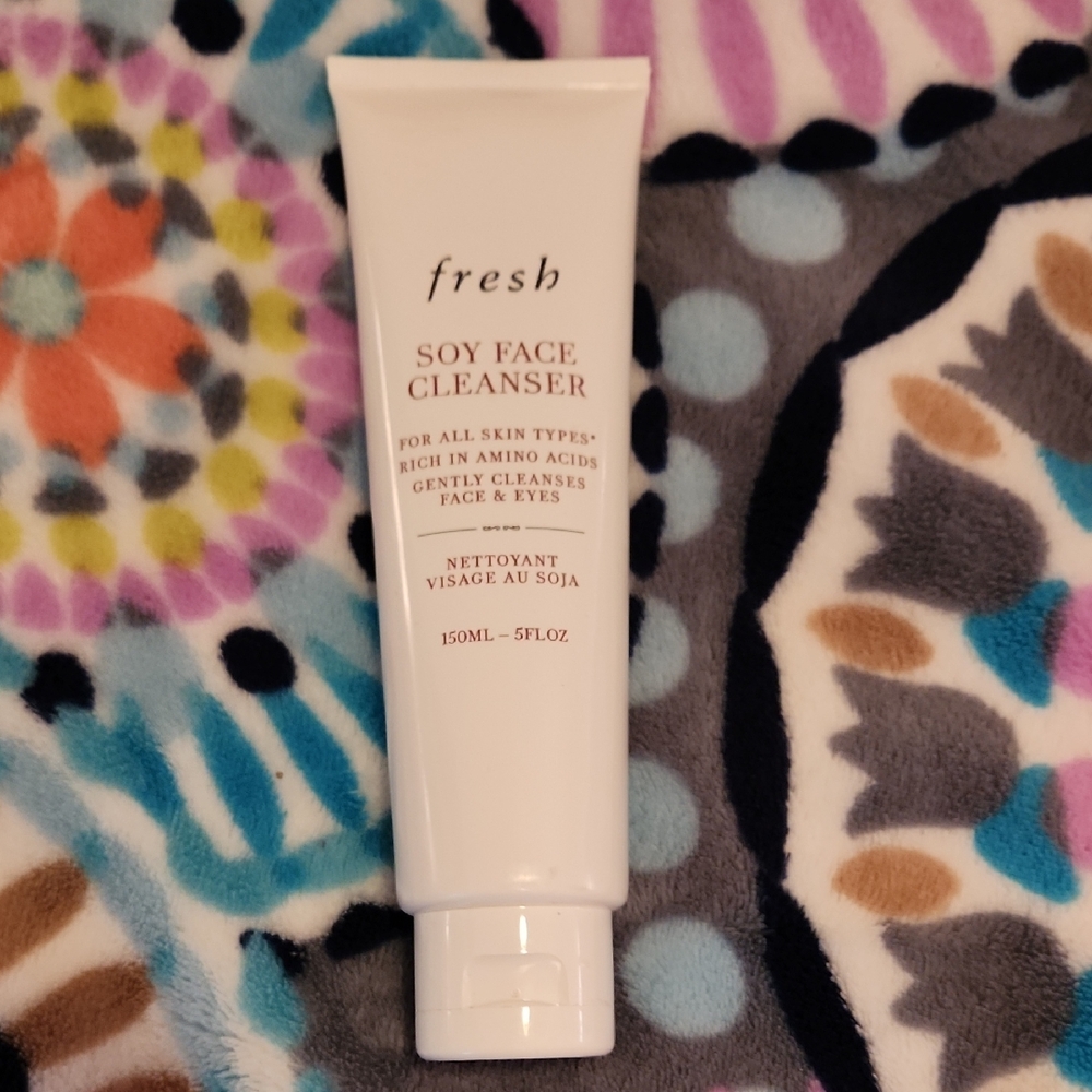Fresh Soy Face Cleanser